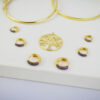 18-foto-ambientada-kit-brinco-zirconias-roxas-pingente-arvore-da-vida.jpg Pingente Mandala Árvore, Cravejado em Zircônias, Banhado a Ouro
