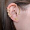 Brinco Ear Cuff Escalador Alpinista Flores, Banhado Ouro 18k