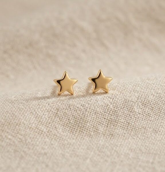 Brinco Infantil Estrela, com Tarraxa Baby, Banhado a Ouro