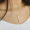 8000915-PER-MODELO-2.jpg Colar Barra 3D Personalizado com Nome, Banhado a Ouro/Prata