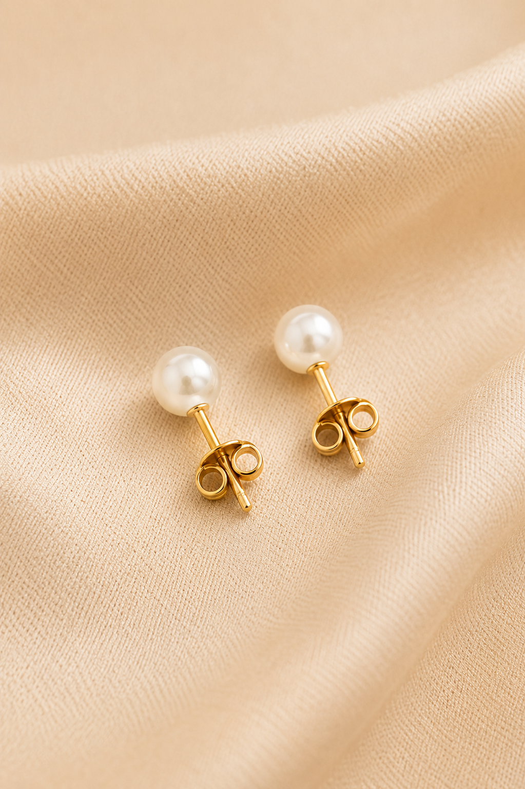 Brinco Pérola 5mm, Banhado a Ouro