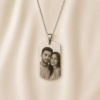 ChatGPT Image 9 de mai. de 2026, 18_16_05 Colar Placa Inox, Personalizado com Fotogravação, Aço Inox