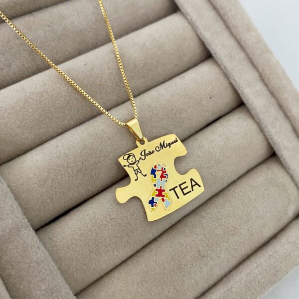 Colar Autismo, Quebra-Cabeça Personalizado com Nome, Banhado