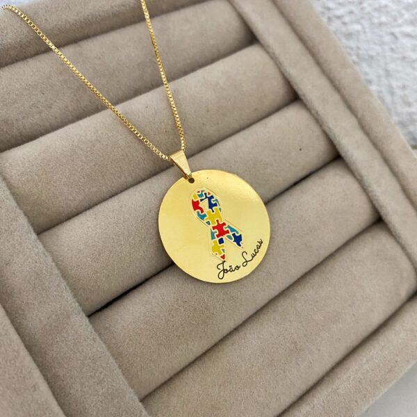 Colar Redondo Simbolo do Autismo, Personalizado com Nome