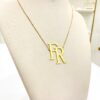 c06a656a-cc3d-4e89-8303-12e93ed64de1 Colar Monograma Personalizado, Letras Iniciais, Banhado Ouro