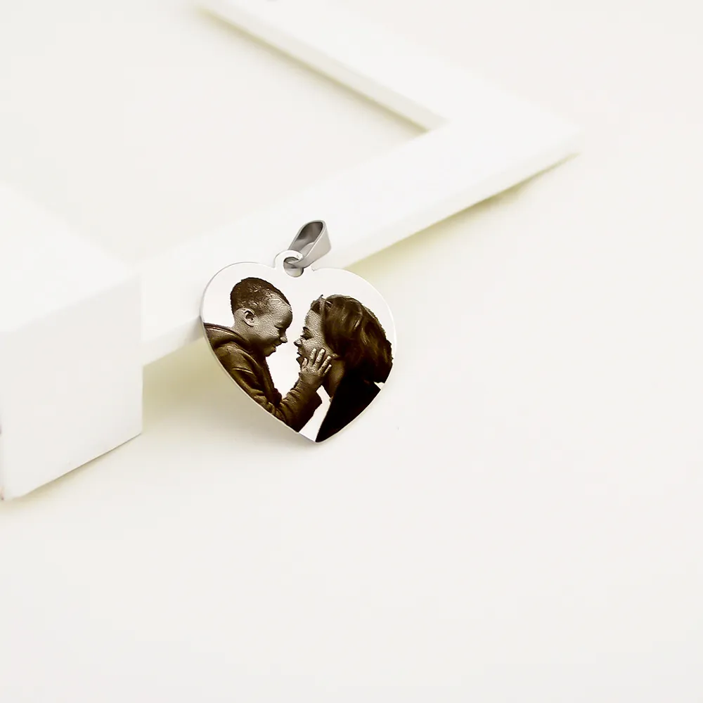 Pingente Inox de Coração, Personalizado com Foto Gravação. - Imagem 2