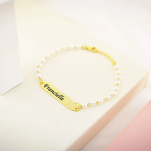 Pulseira Infantil de Pérola, Borboleta com Nome, Banhado
