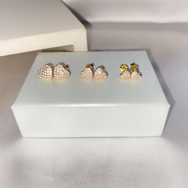 Brinco Trio Coração com Zircônia...