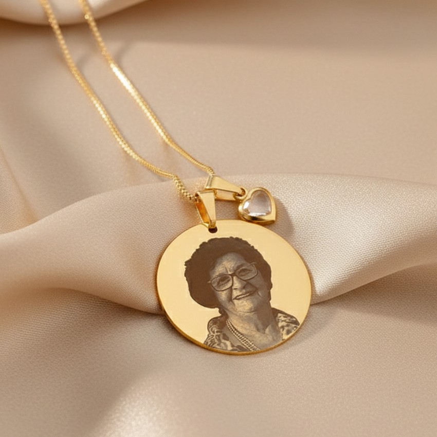 Colar Redondo 2cm, Personalizado Com Fotogravação, Banhado a Ouro