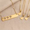 Kit 4 Colares Placa e Coração, Tal Mãe, Tal Filhas, Banhado Kit 4 Colares Placa e Coração, Tal Mãe, Tal Filhas, Banhado