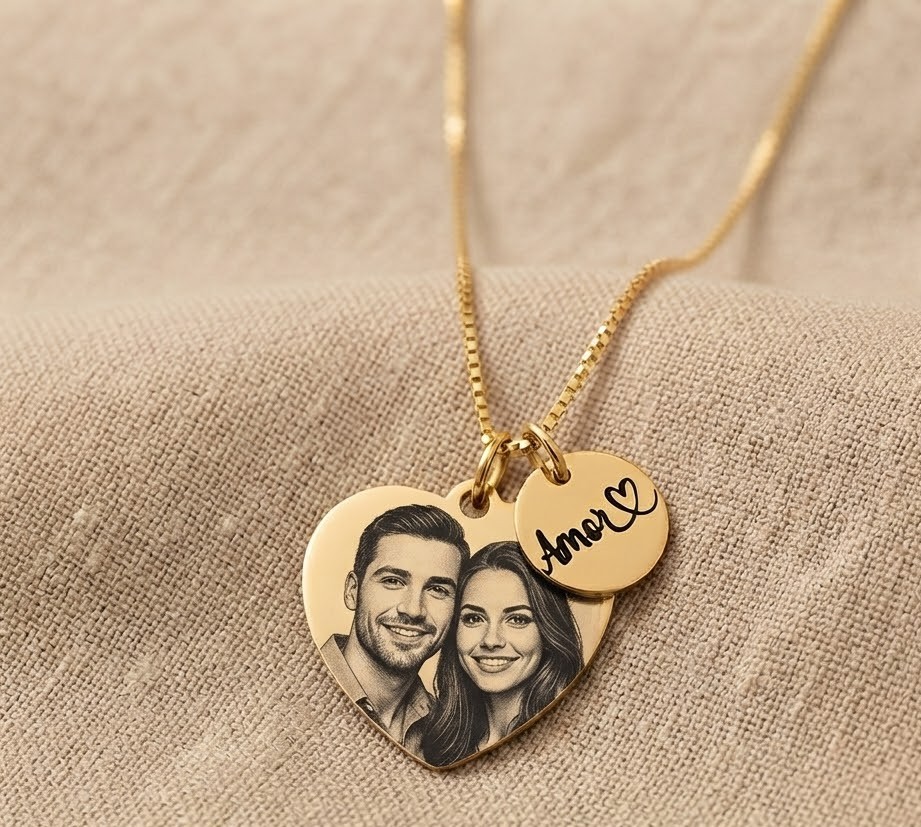 Colar Coração e Redondo Duplo, Personalizado com Nome e Foto, Banhado a ouro