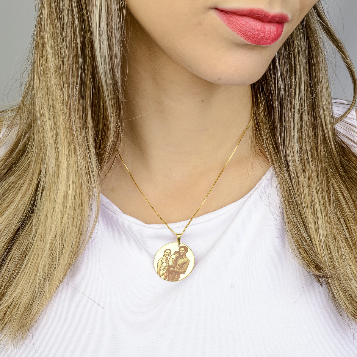 Colar Redondo 2,5cm, Personalizado com Foto, Gravação a Laser, Banhado a Ouro - Imagem 5