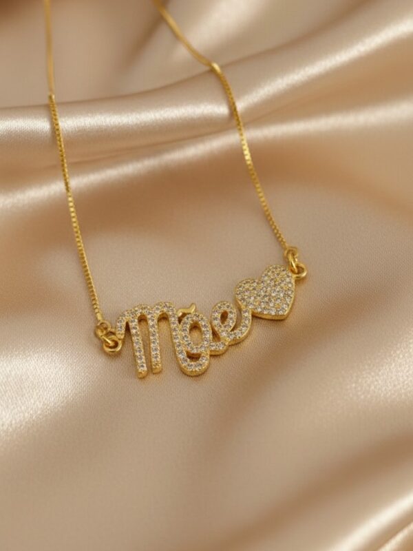 Colar com Pingente Mãe Cravejado Banhado a Ouro 18k