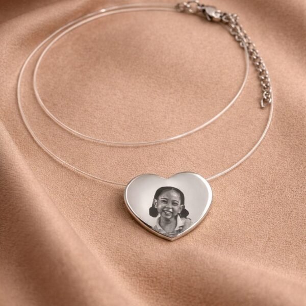 Colar de Nylon com Coração em Aç...