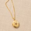 Colar Relicário Oval Família, Banhado a Ouro 18k